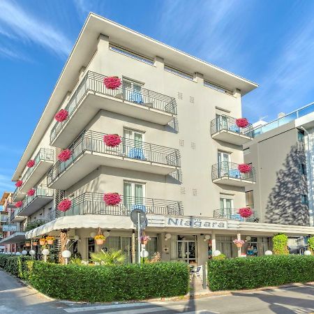 Hotel Niagara Riccione Kültér fotó