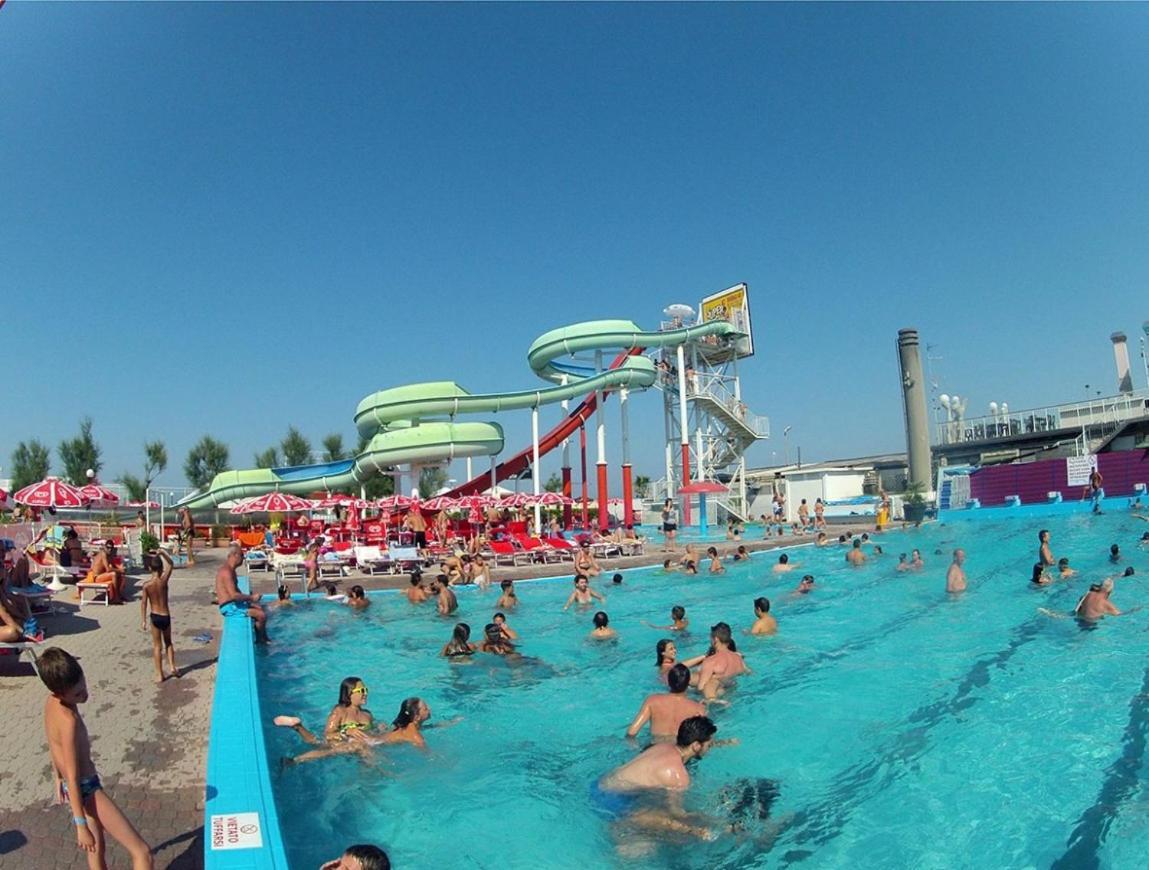 Hotel Niagara Riccione Kültér fotó
