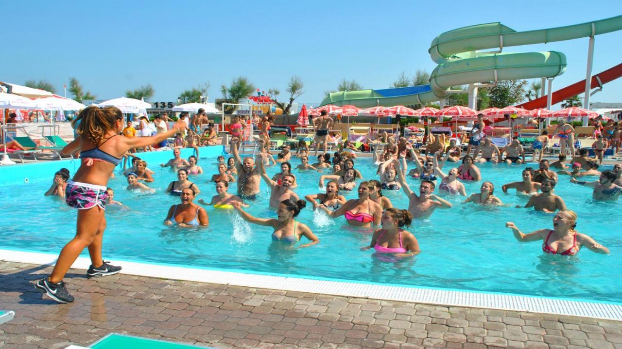 Hotel Niagara Riccione Kültér fotó