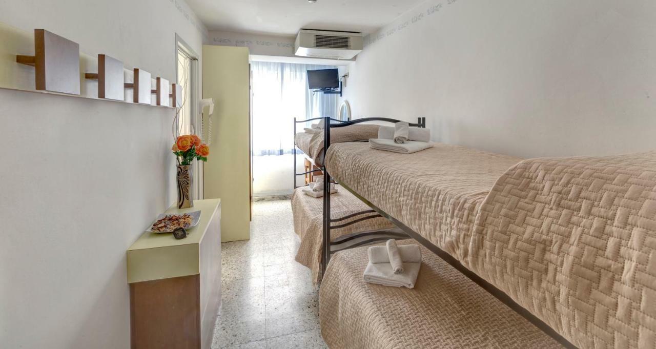 Hotel Niagara Riccione Kültér fotó